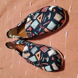 Groove Bags Teacher themed shoes size 10